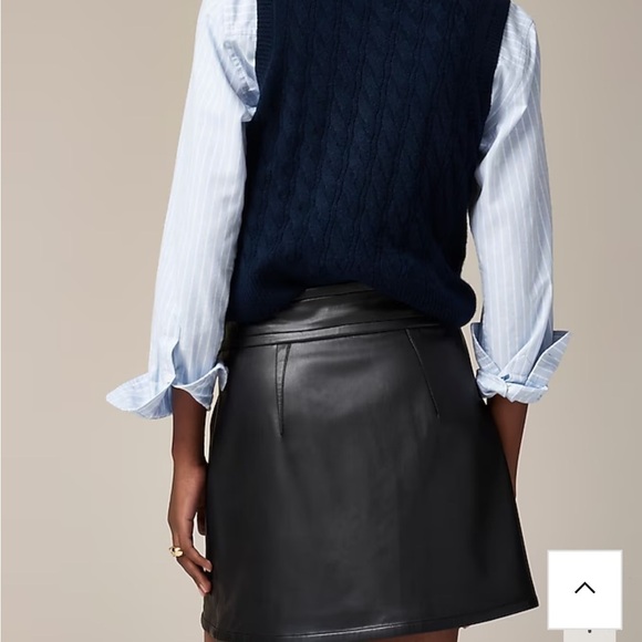 J crew Center-pleat mini skirt in faux leather - Picture 3 of 5